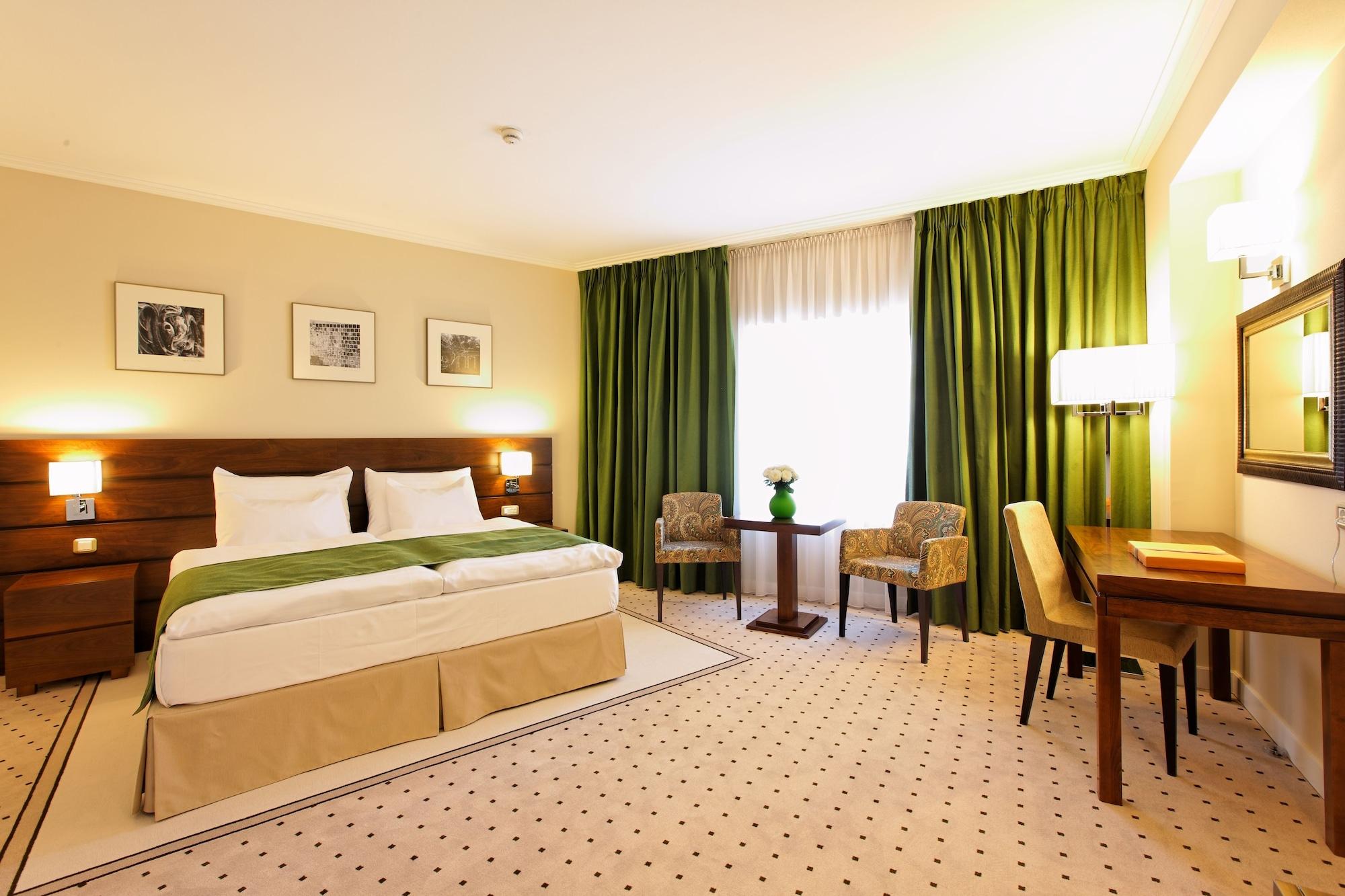 Capital Plaza Hotel ブカレスト エクステリア 写真