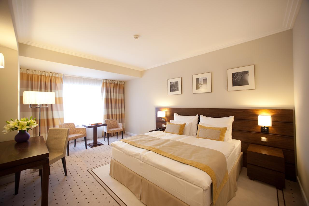 Capital Plaza Hotel ブカレスト 部屋 写真